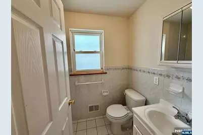 725 Jersey Street 1F #1F, Harrison, NJ 07029 - Photo 18