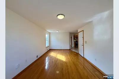 725 Jersey Street 1F #1F, Harrison, NJ 07029 - Photo 8