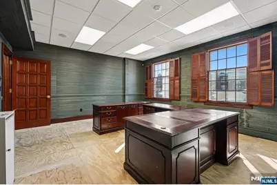 37 Park Avenue, Lyndhurst Township, NJ 07071 - Photo 16