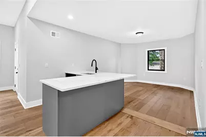 447 Queen Anne Road, Teaneck Township, NJ 07666 - Photo 12
