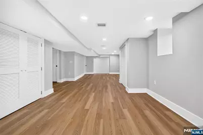 447 Queen Anne Road, Teaneck Township, NJ 07666 - Photo 42