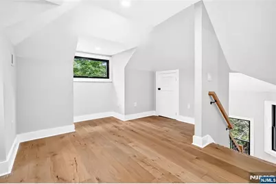 447 Queen Anne Road, Teaneck Township, NJ 07666 - Photo 38