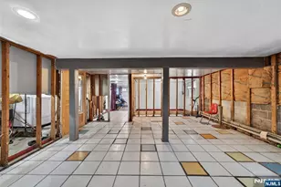 241 Halsted St, East Orange, NJ 07018 - Photo 32