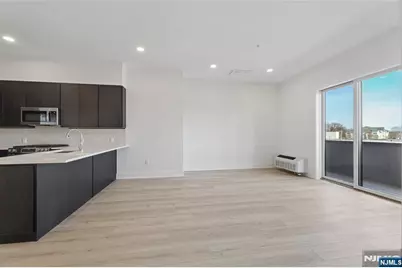 487 Market Street 201 #201, Saddle Brook Township, NJ 07663 - Photo 10