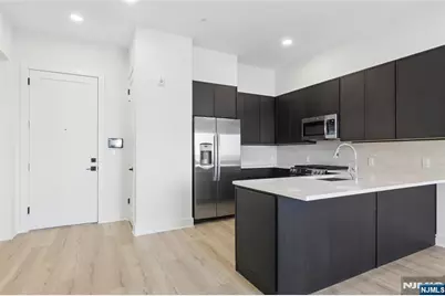 487 Market Street 201 #201, Saddle Brook Township, NJ 07663 - Photo 2