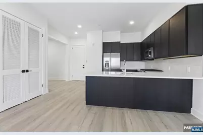 487 Market Street 201 #201, Saddle Brook Township, NJ 07663 - Photo 8
