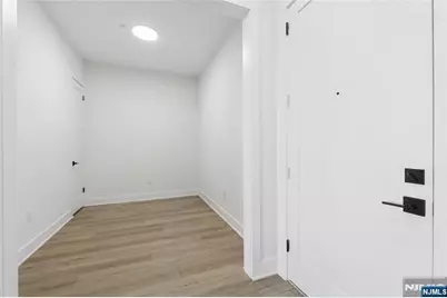 487 Market Street 201 #201, Saddle Brook Township, NJ 07663 - Photo 4