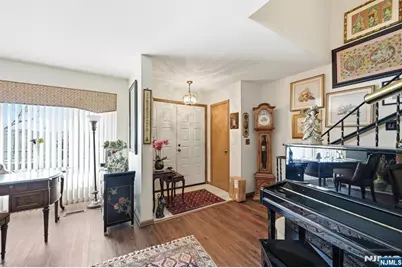 900 Valley Road, Clifton, NJ 07013 - Photo 4