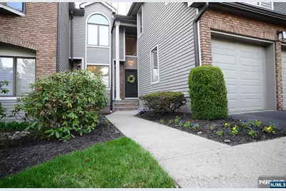 111 Lakeview Drive, Old Tappan, NJ 07675 - Photo 1