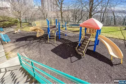 1530 Palisade Avenue 23G #23G, Fort Lee, NJ 07024 - Photo 38