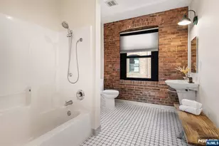 61 New Jersey Railroad Ave 13, Newark, NJ 07105 - Photo 16