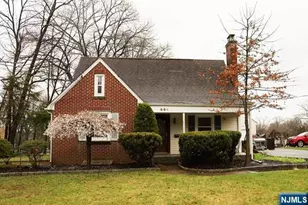 664 Harrington Rd, Glen Rock, NJ 07452 - Photo 2