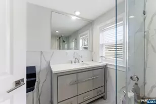 436 Anderson St, Hackensack, NJ 07601 - Photo 26