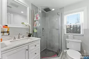 436 Anderson St, Hackensack, NJ 07601 - Photo 32