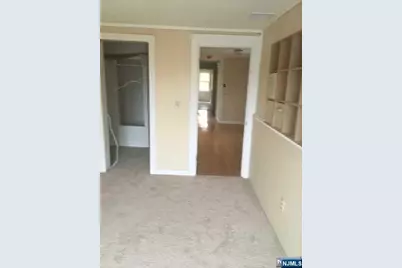 24 Hackett Place 2 #2, Rutherford, NJ 07070 - Photo 4
