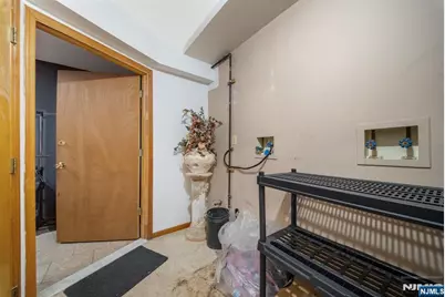 597 5th Street, Newark, NJ 07107 - Photo 32