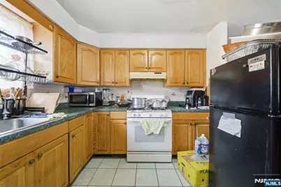 597 5th Street, Newark, NJ 07107 - Photo 8