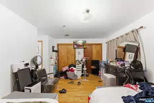 597 5th St, Newark, NJ 07107 - Photo 28