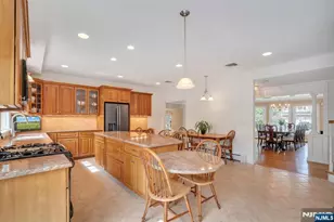 296 Birch Pkwy, Wyckoff Township, NJ 07481 - Photo 12