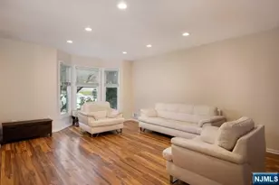 3 Heatherwood Ct, Rockaway Township, NJ 07866 - Photo 4