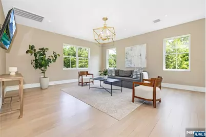 241 Saddle River Road, Saddle River, NJ 07458 - Photo 18