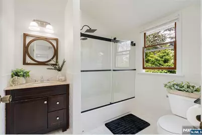 8 Dean Court, Rutherford, NJ 07070 - Photo 22