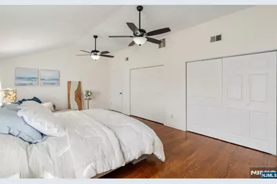 8 Dean Court, Rutherford, NJ 07070 - Photo 18