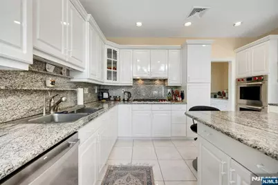 718 High Woods Drive, Franklin Lakes, NJ 07417 - Photo 24