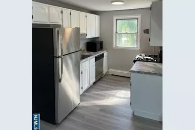 484 Shaler Boulevard 2 #2, Ridgefield, NJ 07657 - Photo 2