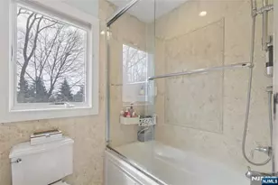 50 Hemlock Dr, Paramus, NJ 07652 - Photo 22