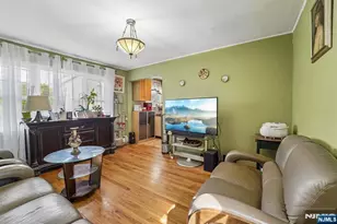 31-18 Norwood Dr, Fair Lawn, NJ 07410 - Photo 10