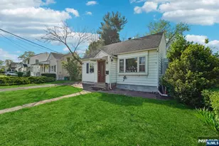 31-18 Norwood Dr, Fair Lawn, NJ 07410 - Photo 2