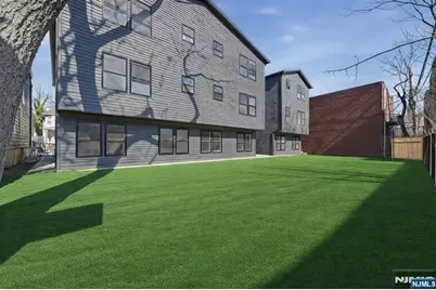 132 N 17th, East Orange, NJ 07017 - Photo 4