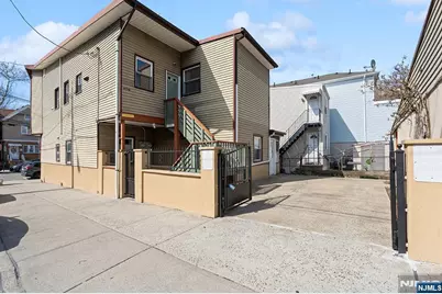 131 Johnston Avenue, Kearny, NJ 07032 - Photo 2
