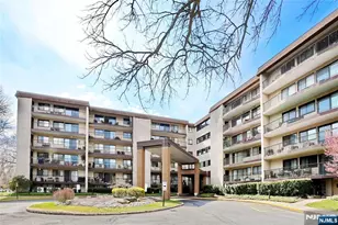 521 Piermont Ave 306A, River Vale Township, NJ 07675 - Photo 2