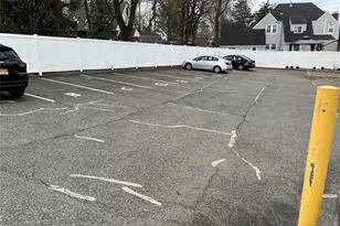 712 Cedar Ln 2, Teaneck Township, NJ 07666 - Photo 22