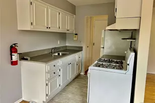 712 Cedar Ln 2, Teaneck Township, NJ 07666 - Photo 10