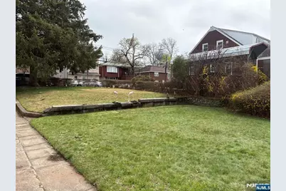 429 Macarthur Avenue, Garfield, NJ 07026 - Photo 10