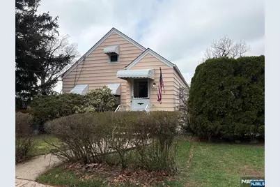 429 Macarthur Avenue, Garfield, NJ 07026 - Photo 2