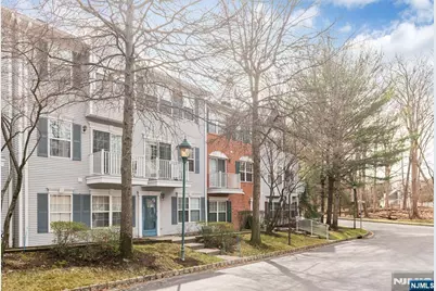 2014 Beatrice Court 2014 #2014, Mahwah, NJ 07430 - Photo 1