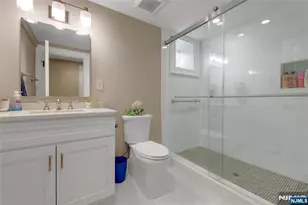 292 Maple St, Englewood, NJ 07631 - Photo 38