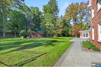 292 Maple Street, Englewood, NJ 07631 - Photo 42