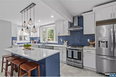 367 Highland Avenue, Orange, NJ 07050 - Photo 10