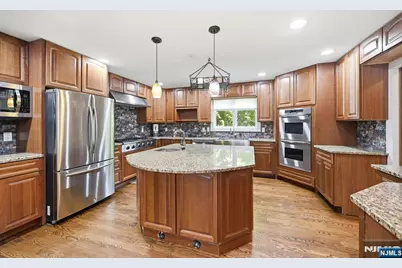 188 Doretta Street, River Vale Township, NJ 07675 - Photo 12