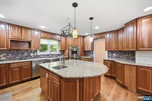 188 Doretta St, River Vale Township, NJ 07675 - Photo 14