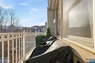 15 Freedom Way 412, Jersey City, NJ 07305 - Photo 18