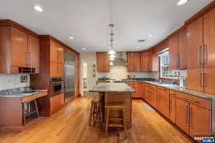 445 Pine Hill Rd, Leonia, NJ 07605 - Photo 8