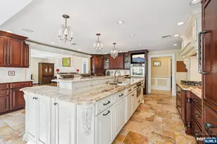 416 Devonshire Dr, Franklin Lakes, NJ 07417 - Photo 22