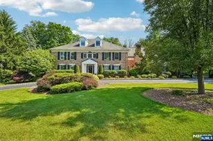 416 Devonshire Dr, Franklin Lakes, NJ 07417 - Photo 2