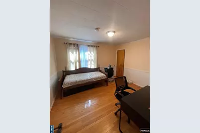 521 Olympia Avenue, Cliffside Park, NJ 07010 - Photo 12